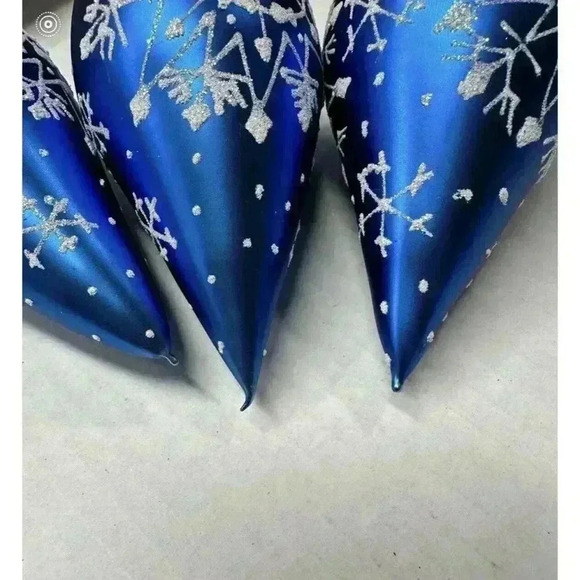 Set of 3 Vintage Elegant Blue And White Sparkly Christmas Tree Ornaments Snow - Picture 2 of 9